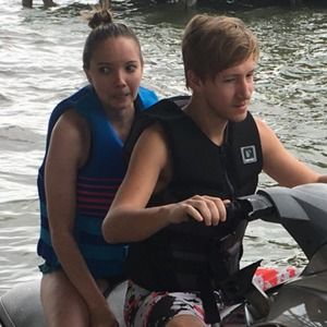 Meet your Posher, Jillian